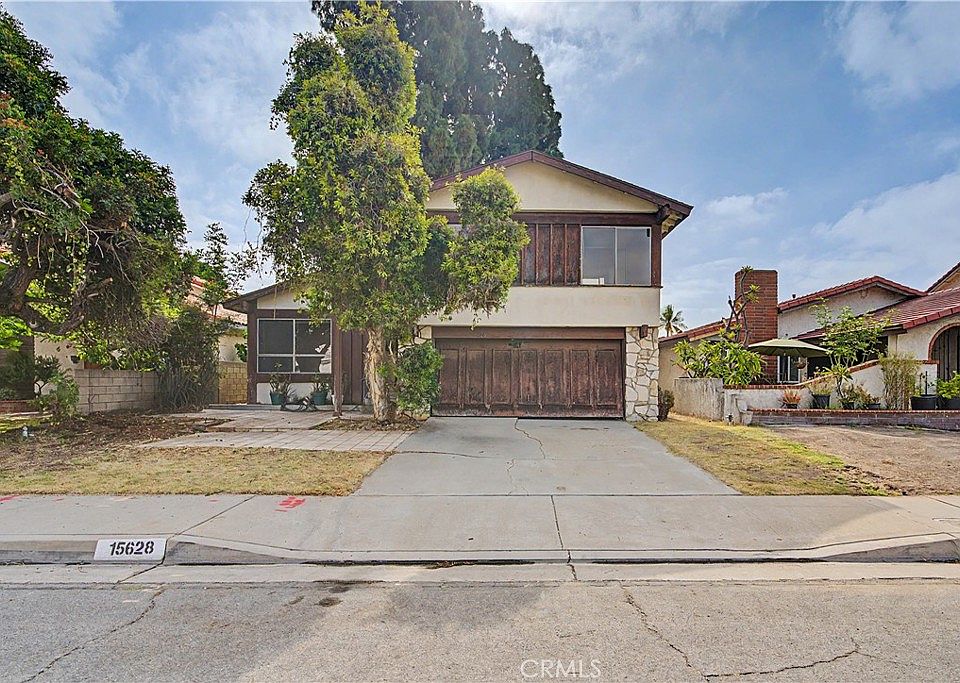 1st image of 15628 Lancelot Ave