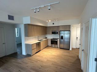 6885 W 7th Ave #101, Hialeah, FL 33014