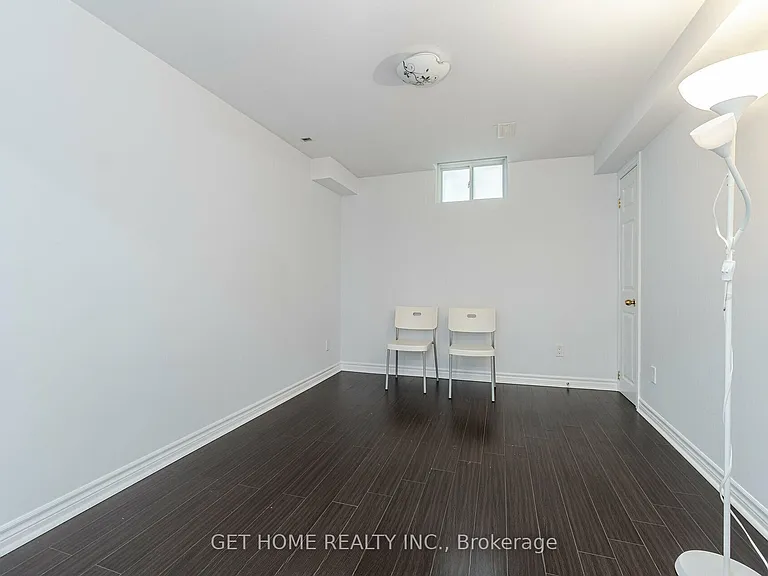 5955 Gant Cres E #BASEMENT — Photo 4