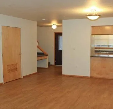 9600 NE 73rd St — Photo 5