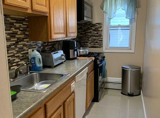 110 Lowell St FLOOR 2, Methuen, MA 01844