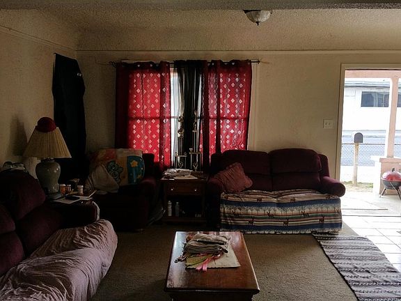 2nd image of 510 E 18th St