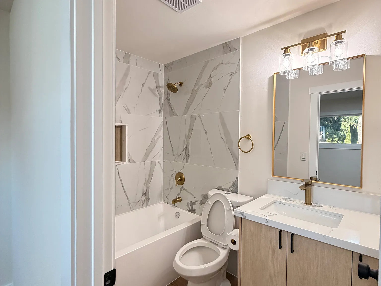 S 312th St, Federal Way — Photo 3