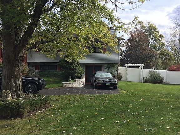 3rd image of 3657 Creekwood Ct