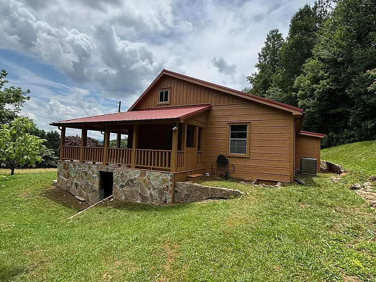 6476 Happy Valley Rd — Photo 3