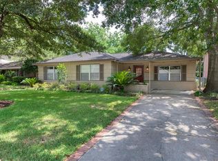 4909 Elm St, Bellaire, TX 77401