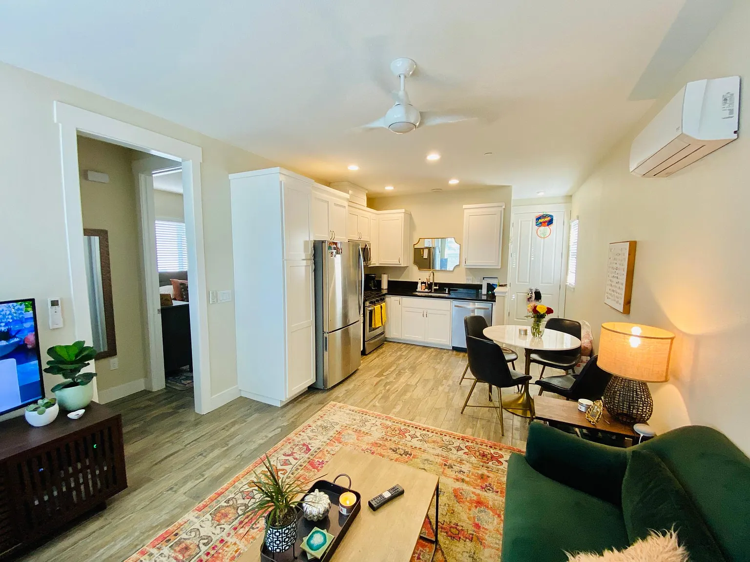 1 bed, $1,350 — Photo 1