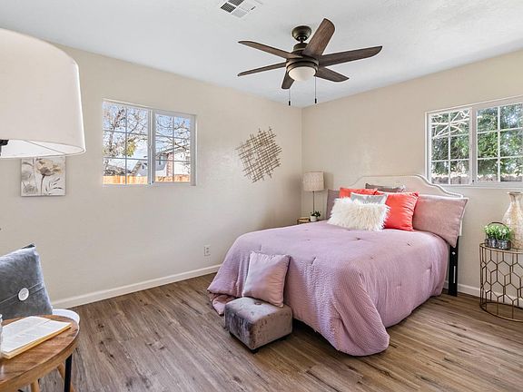 5th image of 560 Oakshire Ave #1