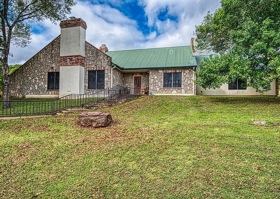 1st image of 145 Burney Ln