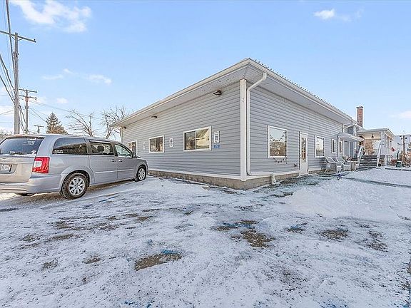 5th image of 2505 W Jefferson Ave