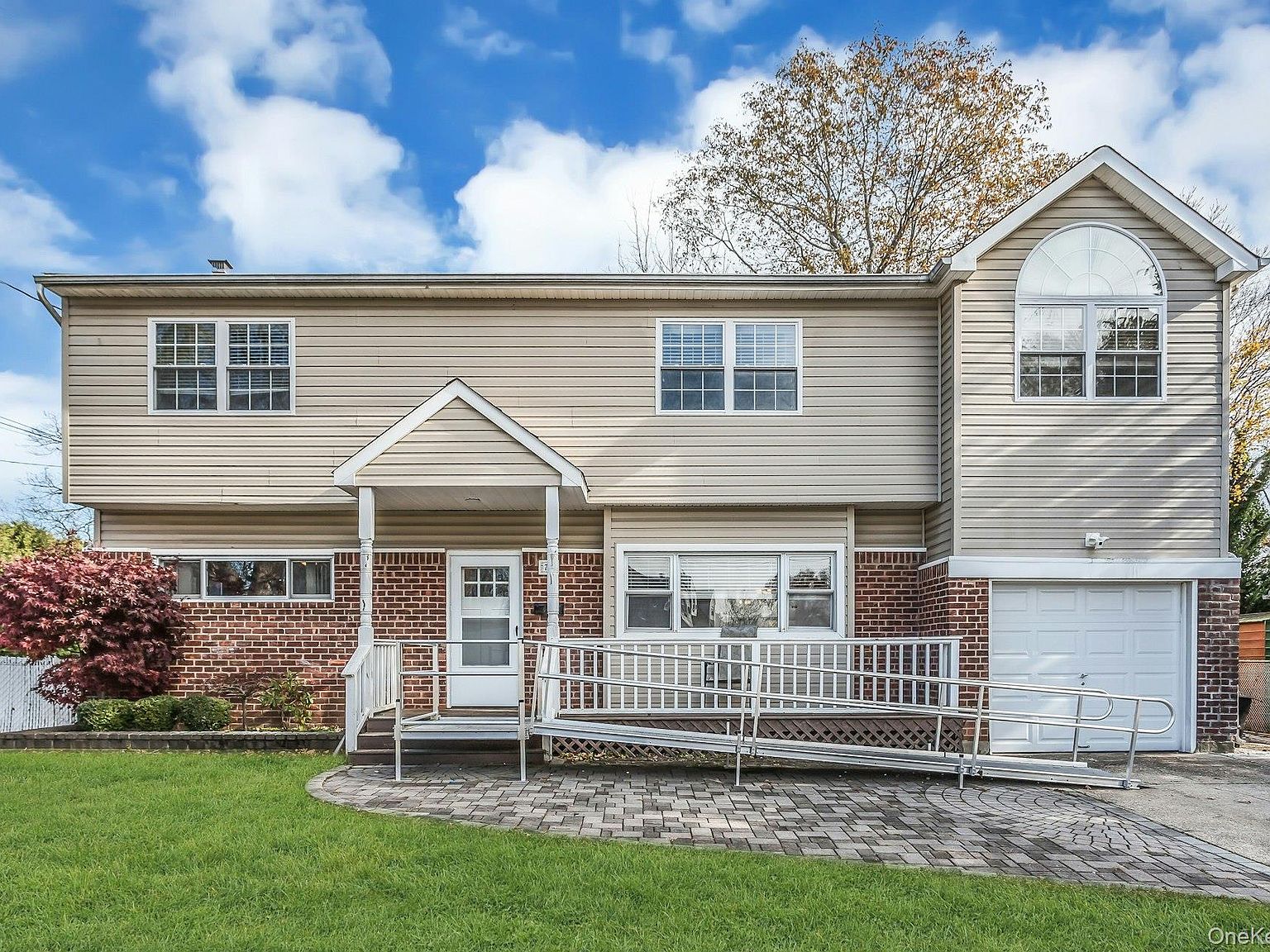 77 Marvin Lane, Commack, NY 11725 | Zillow