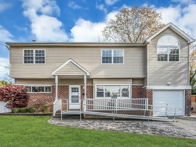 77 Marvin Lane, Commack, NY, 11725