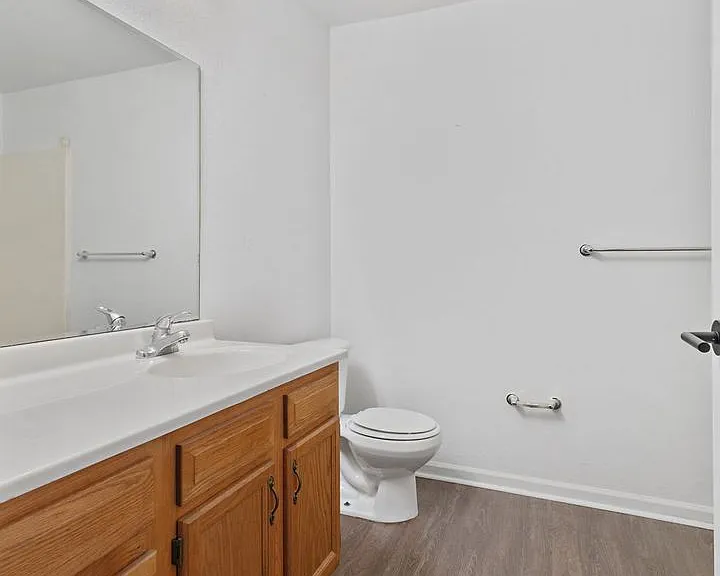 1308 N Liberty Cir E — Photo 12