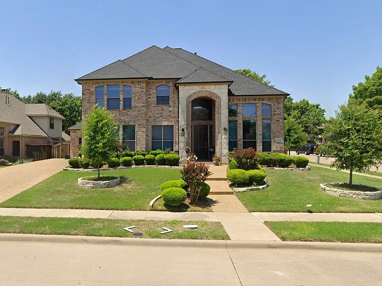 913 Sonora Dr — Photo 1
