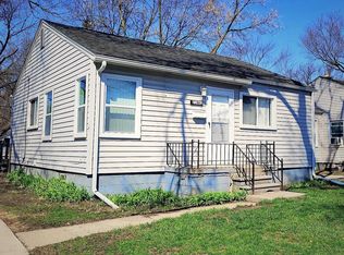 21441 Atlantic Ave, Warren, MI