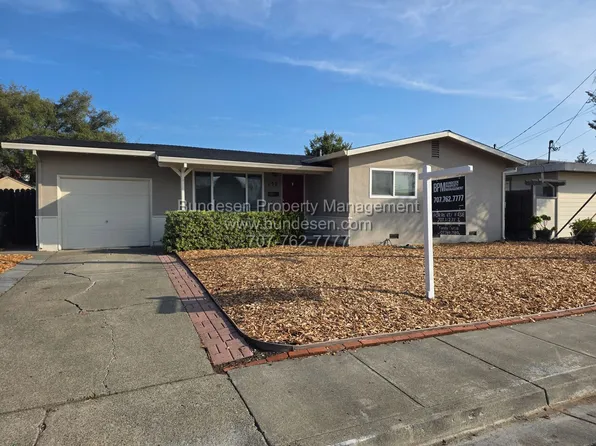 132 Maria Dr, Petaluma, CA 94954