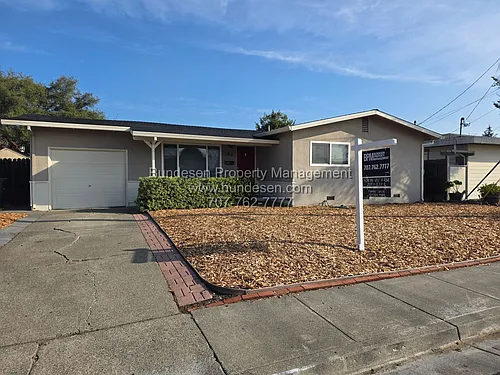 132 Maria Dr Photo 1