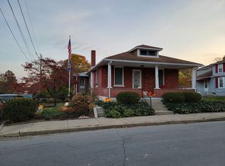 301 Delong Ave, Emmaus, PA 18049