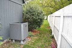 2nd image of 3048 Hamilton St