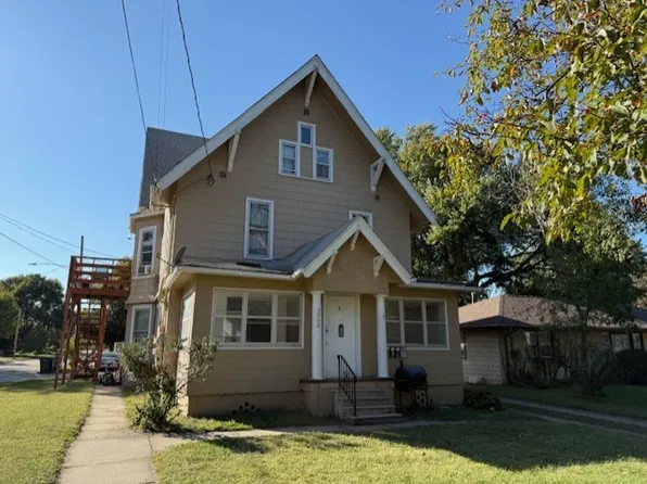 3900 11th St, Des Moines, IA 50313