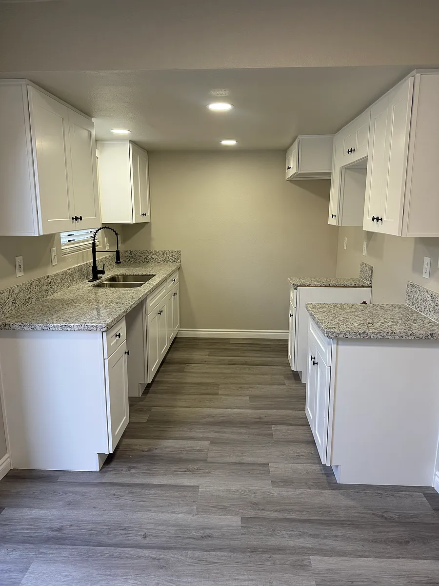 Building Photo - 4512 Belle Ter #A