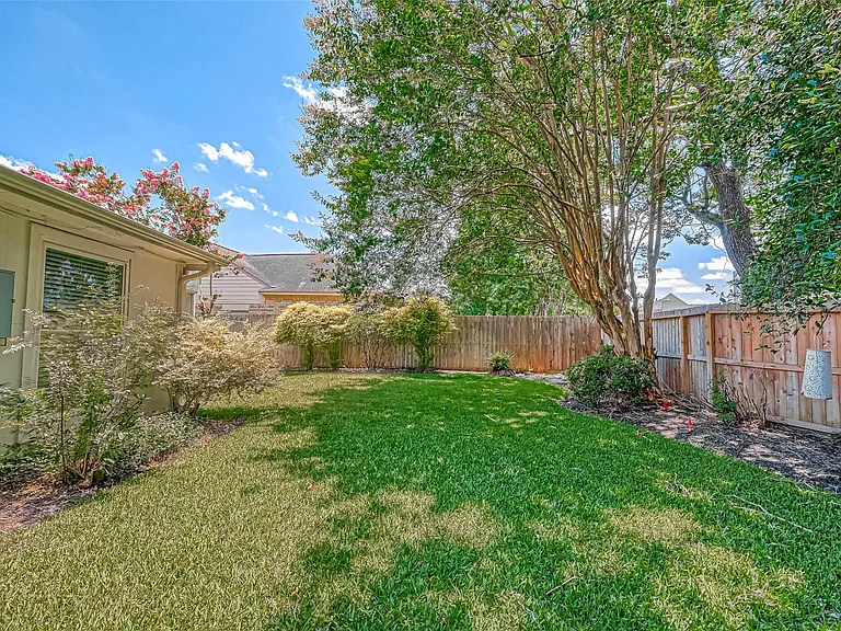 2922 Lakefield Way — Photo 39