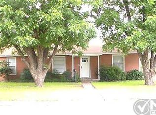 614 Prairie St, Everman, TX 76140