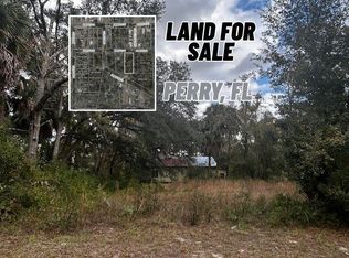 1109 E Drew St, Perry, FL 32347