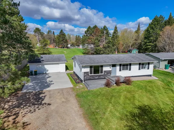 2109 Strader Dr, Grand Rapids, MN 55744