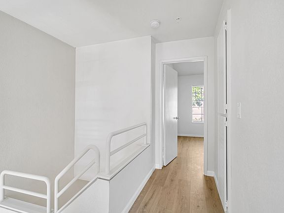 4th image of 1478 Los Buellis Way #1
