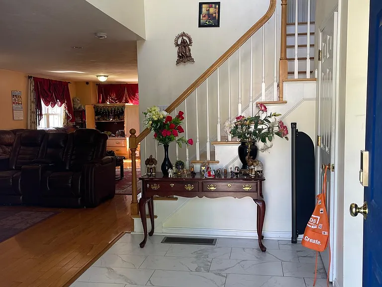 Entrance - Foyer