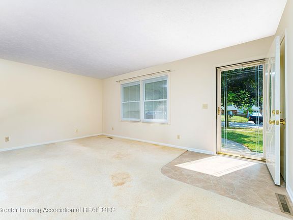 5th image of 1012 Tindalaya Dr