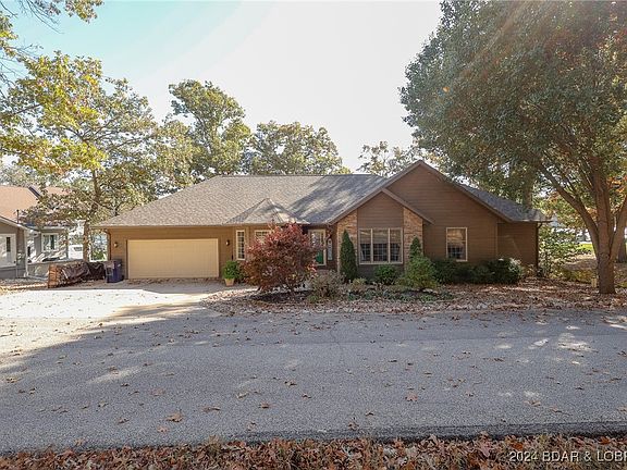3rd image of 446 Scandia Cir