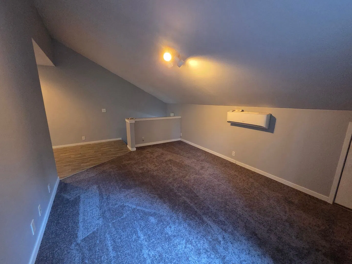 Quaint Gig Harbor One Bedroom for Rent! Available Now! — Photo 3