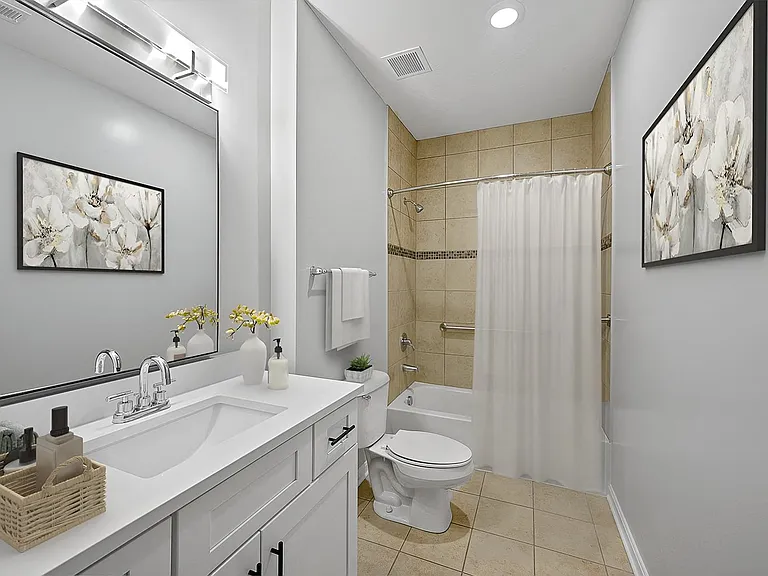 Monmouth Row Apartments — Photo 17