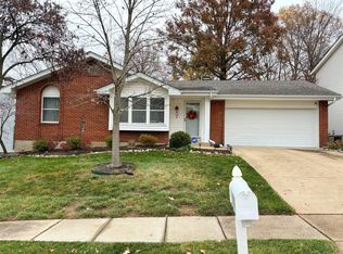 1702 Legend Lane Ct, Saint Louis, MO 63146