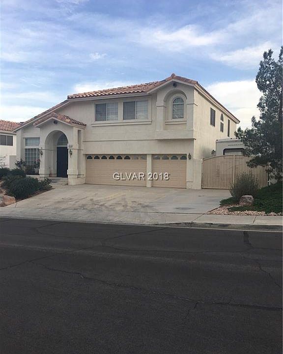 1st image of 915 Alta Oaks Dr