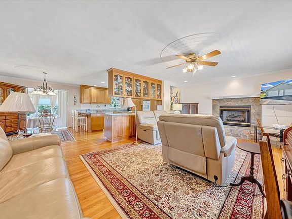 3rd image of 3991 Green Level Rd