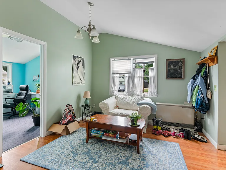 225 Bean Rd #B — Photo 5