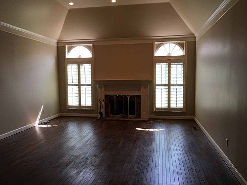 5th image of 1104 N Parkway APT 56