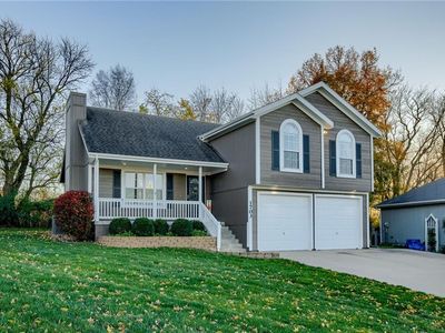 1703 Trevor Ln, Greenwood, MO, 64034
