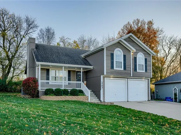 1703 Trevor Ln, Greenwood, MO 64034