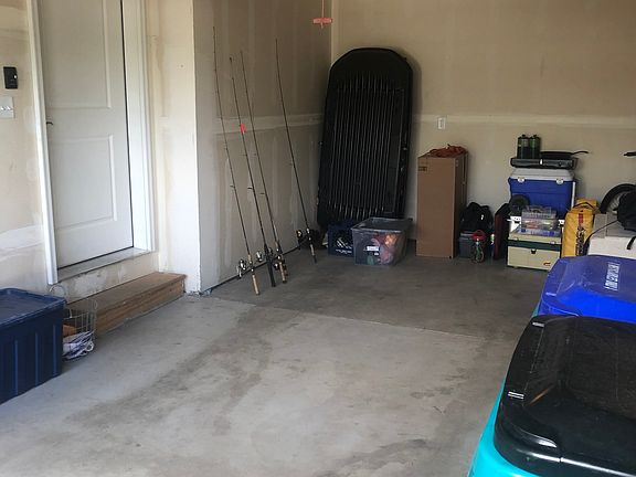 4th image of 6875 Lee St #5
