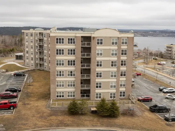 40 Bedros Ln #203, Halifax, NS B3M 4X1