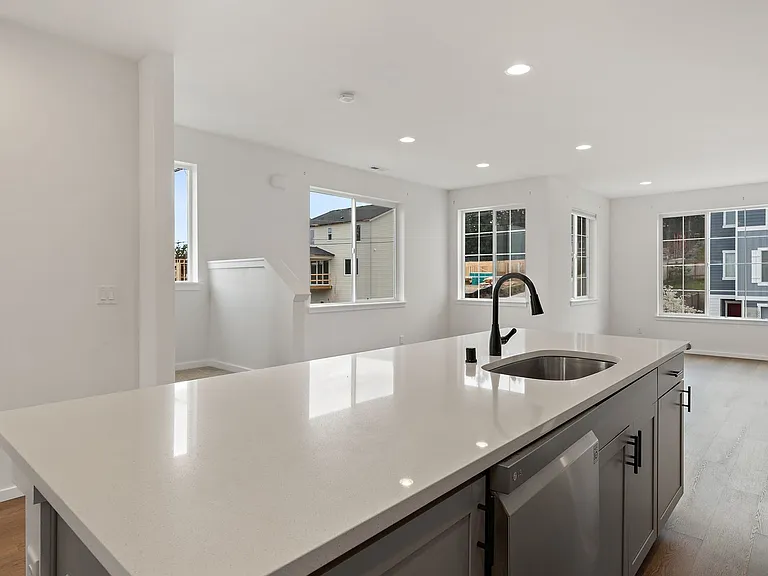 10002 Kings Landing Ave NW — Photo 13