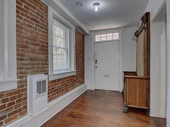 3rd image of 426 South St Unit 1