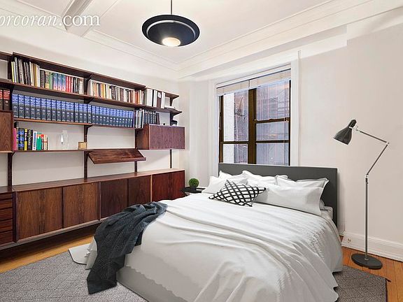 3rd image of 120 W 58th St APT 8D