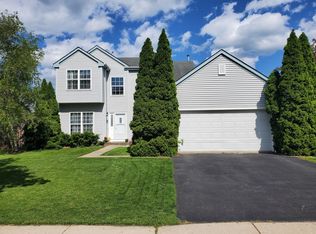 624 Anderson Dr, Lake In The Hills, IL 60156