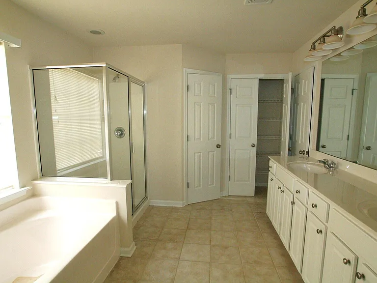 5324 Shaker Heights Ln — Photo 10