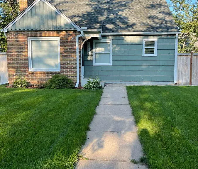 3212 Dakota Ave S — Photo 3